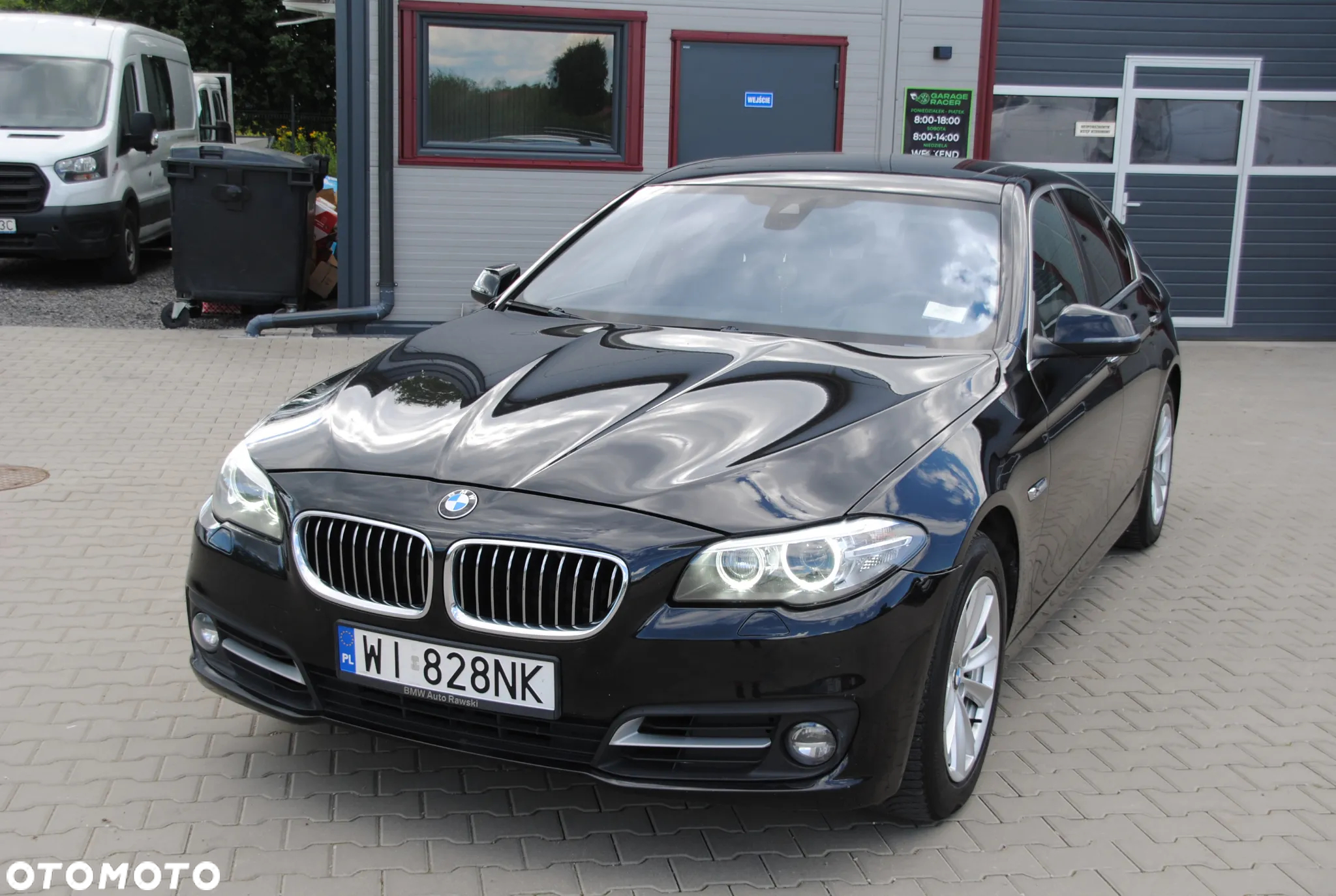 BMW Seria 5 525d xDrive - 2
