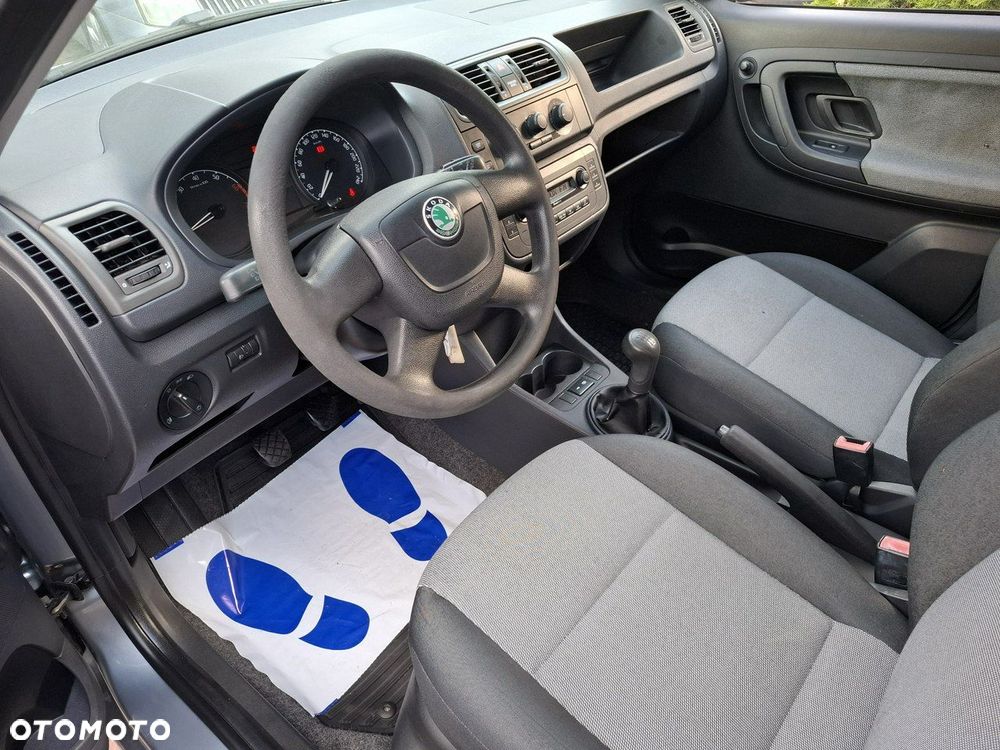 Skoda Roomster 1.2 Style PLUS EDITION - 13