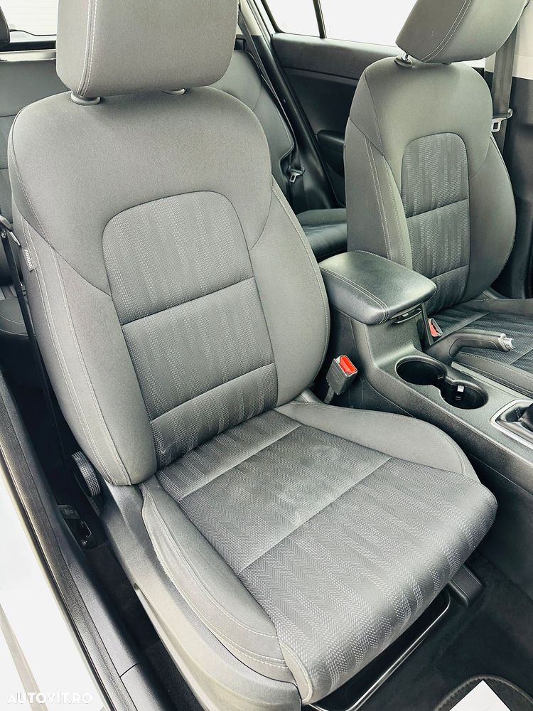 Kia Sportage 1.7 CRDI 2WD Edition 7 - 9