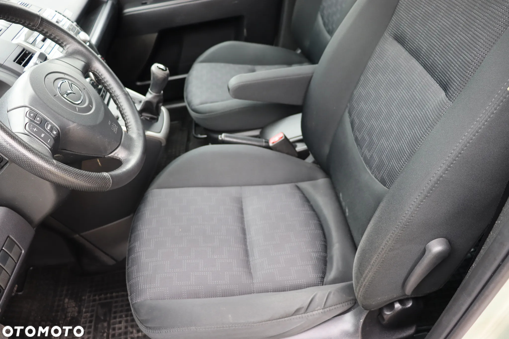 Mazda 5 1.8 Exclusive - 24