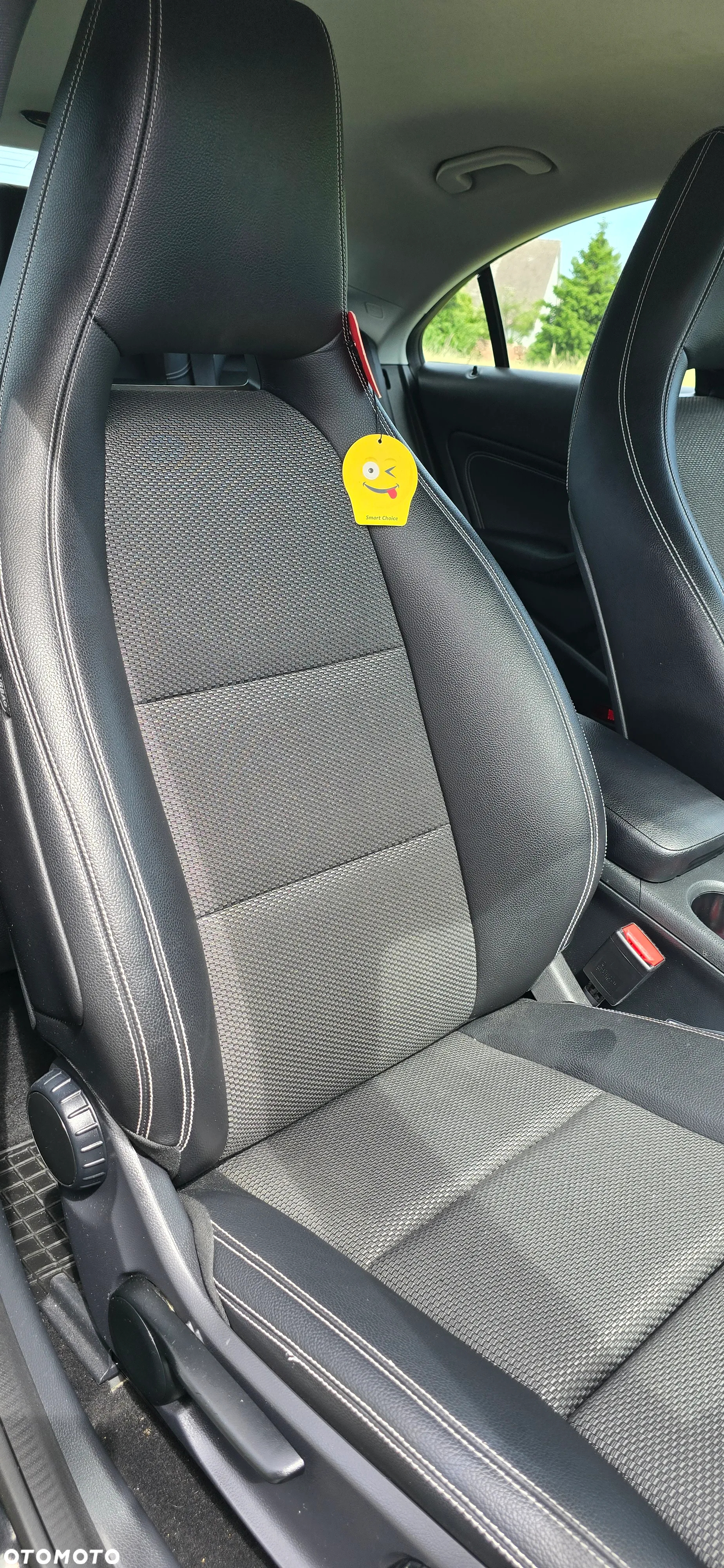 Mercedes-Benz CLA 180 d 7G-DCT - 16