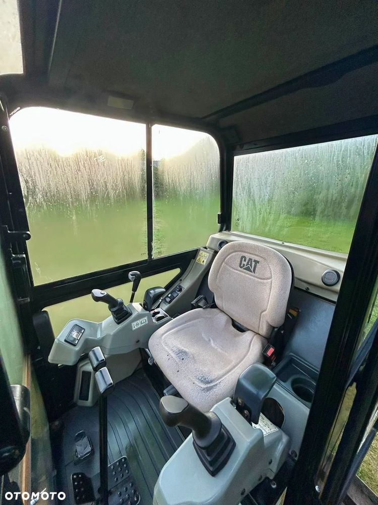 Caterpillar 301.8C - 3