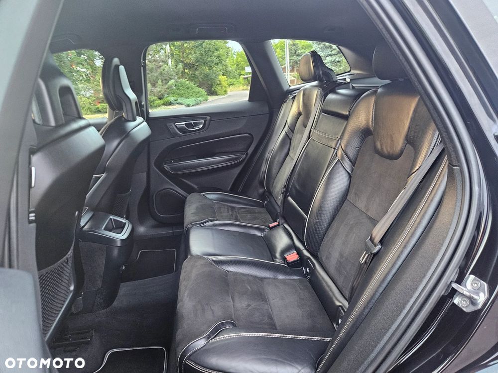 Volvo XC 60 D4 AWD Geartronic RDesign - 39