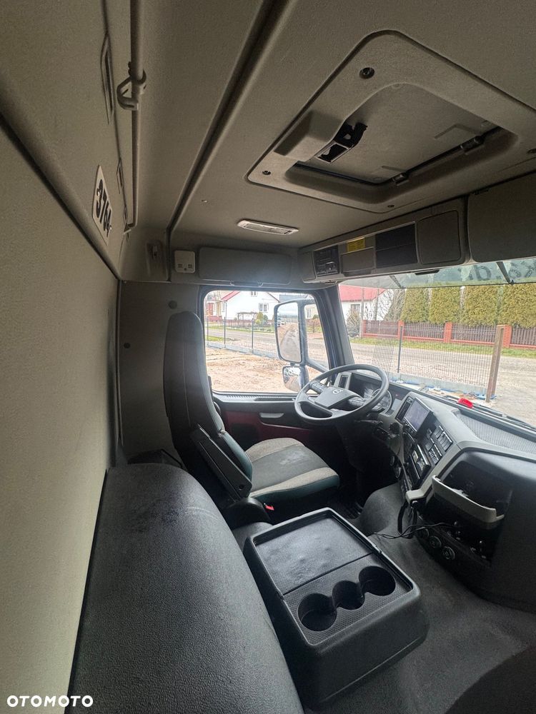 Volvo FM 330/ACC/ Euro6 /CHŁODNIA / DŁUGOŚĆ 12M /24 EURO PALET/ - 25
