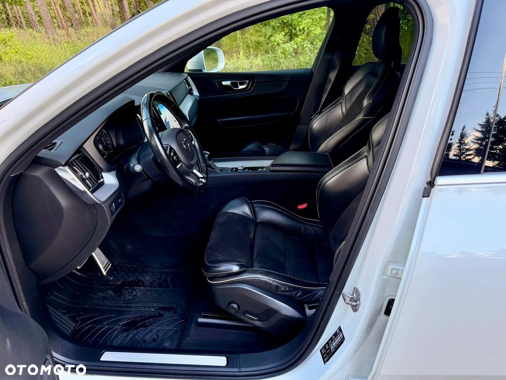 Volvo XC 60 D4 AWD R-Design - 20