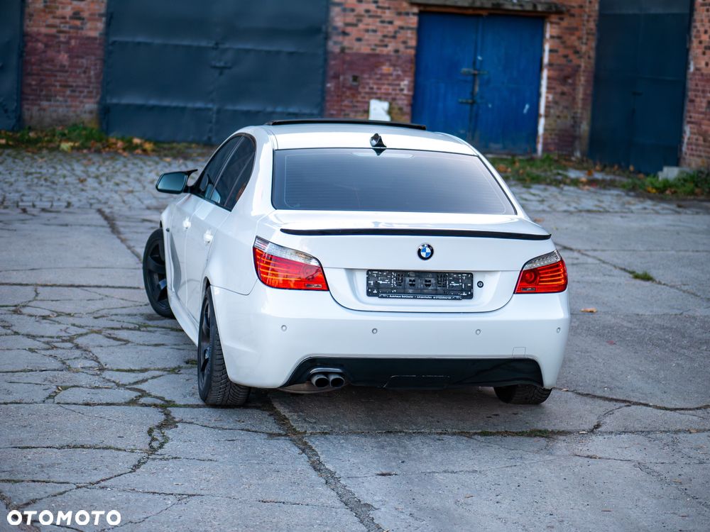 BMW Seria 5 525d xDrive Edition Sport - 16