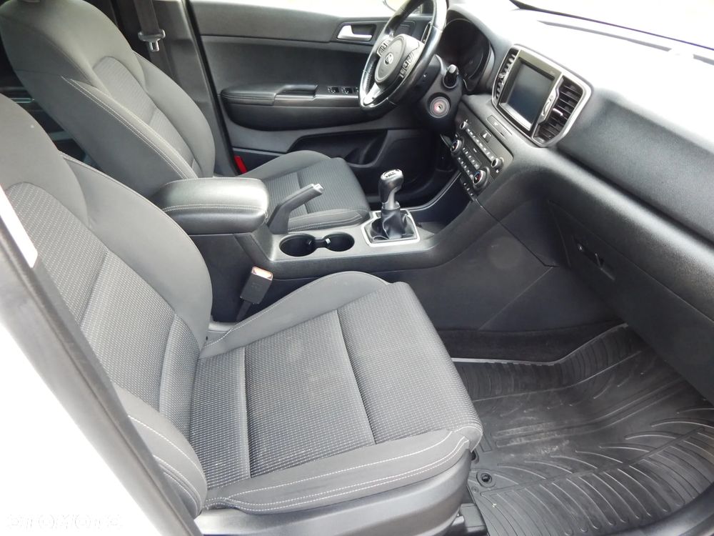 Kia Sportage 1.6 GDI Business Line 2WD - 17