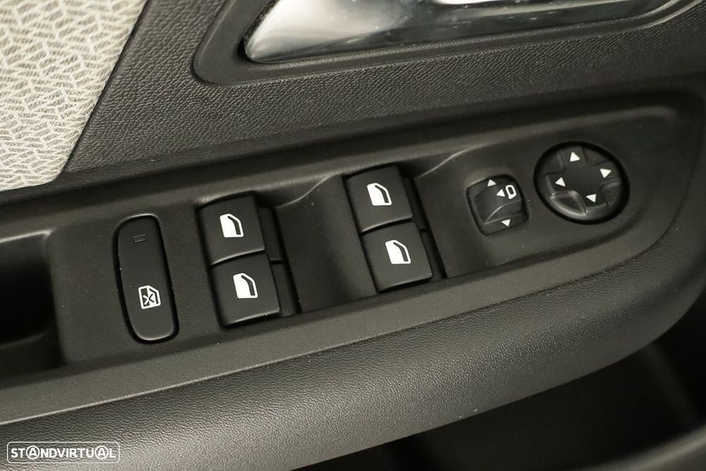 Citroën C4 1.2 PureTech Max - 18