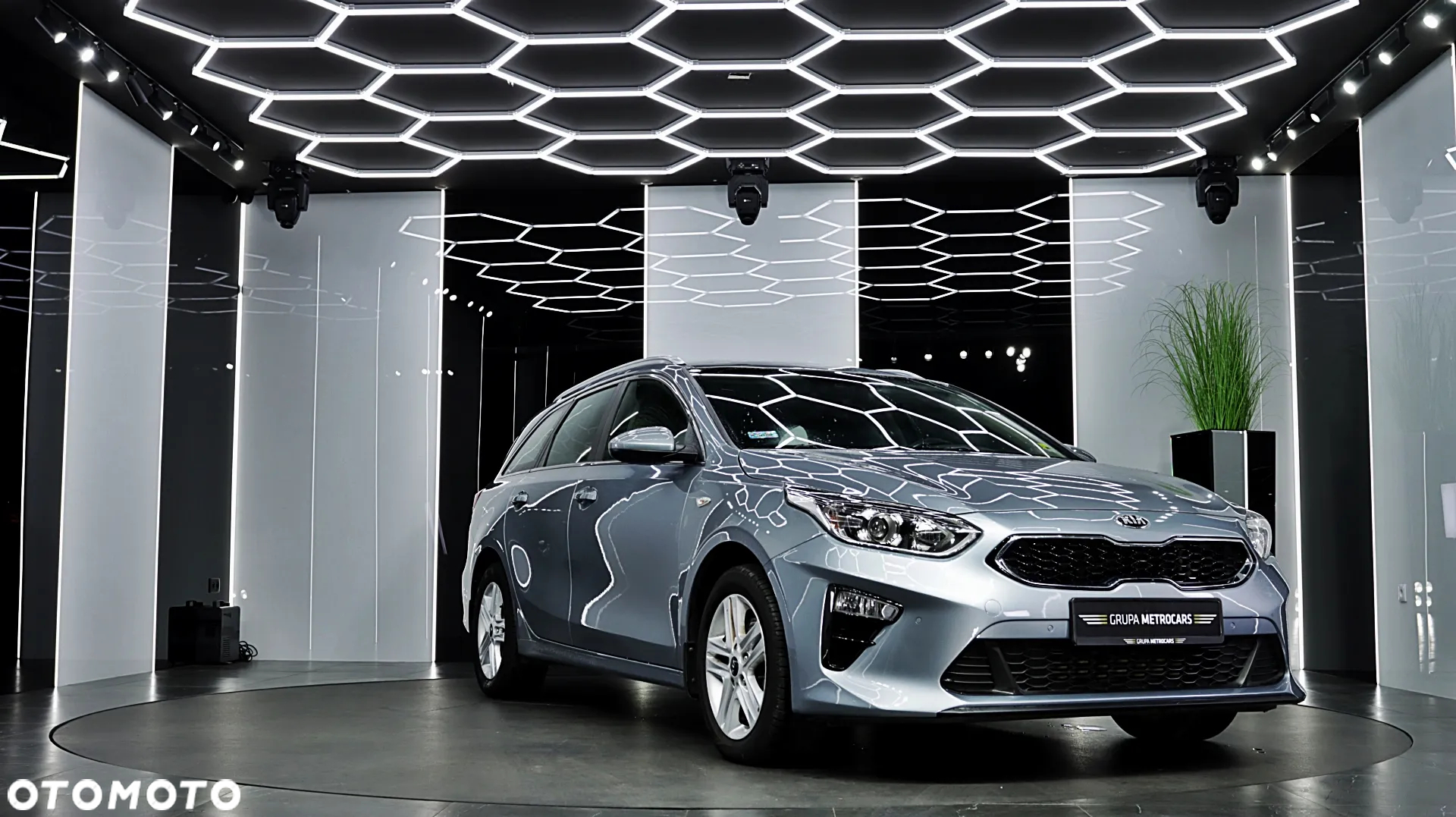 Kia Ceed 1.6 CRDi SCR M - 13