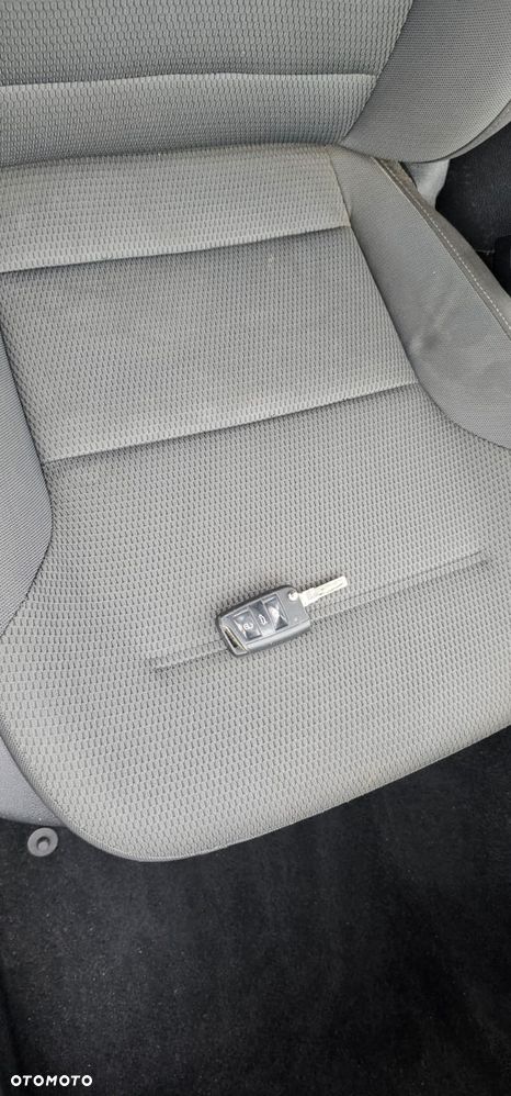 Volkswagen Golf 1.6 TDI (BlueMotion Technology) DSG Comfortline - 15