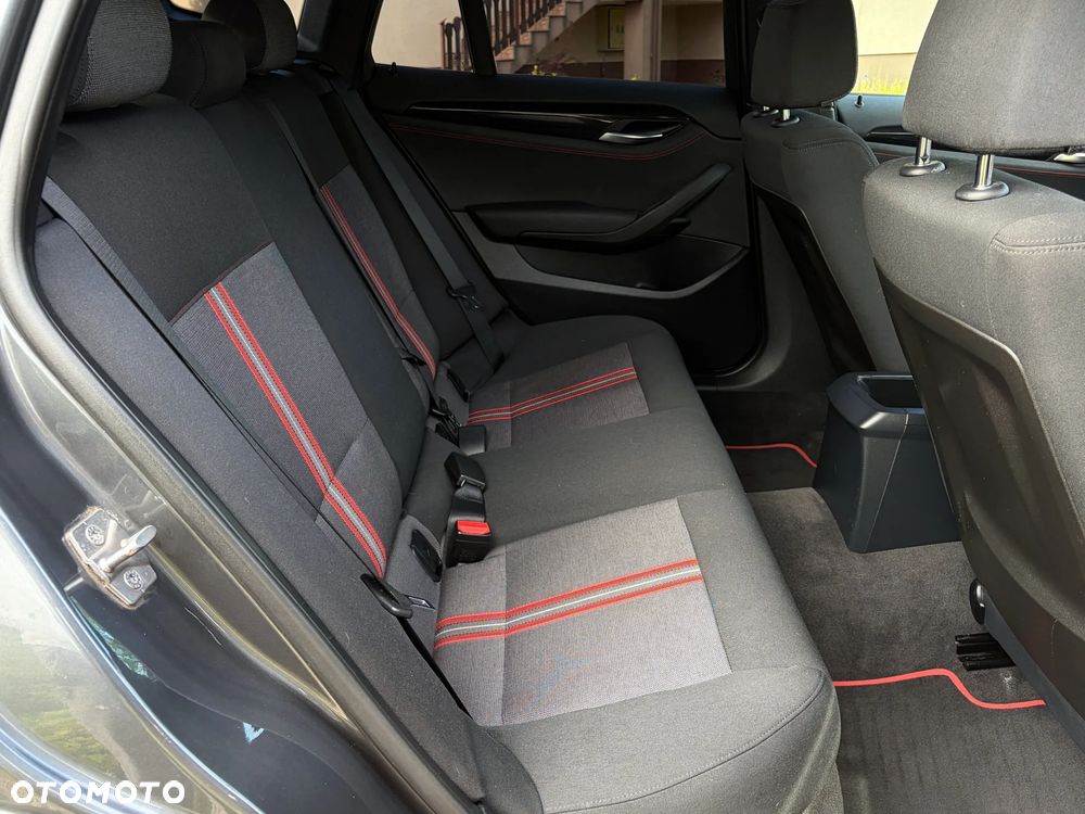BMW X1 xDrive18d Sport Line - 8