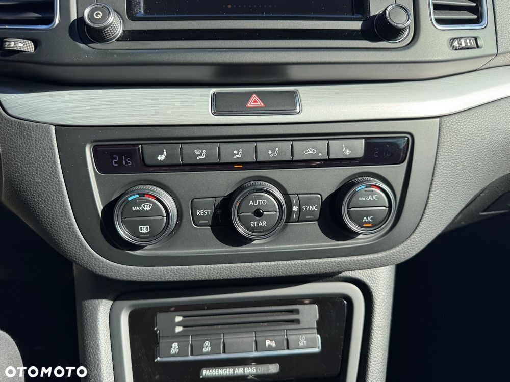 Volkswagen Sharan - 25