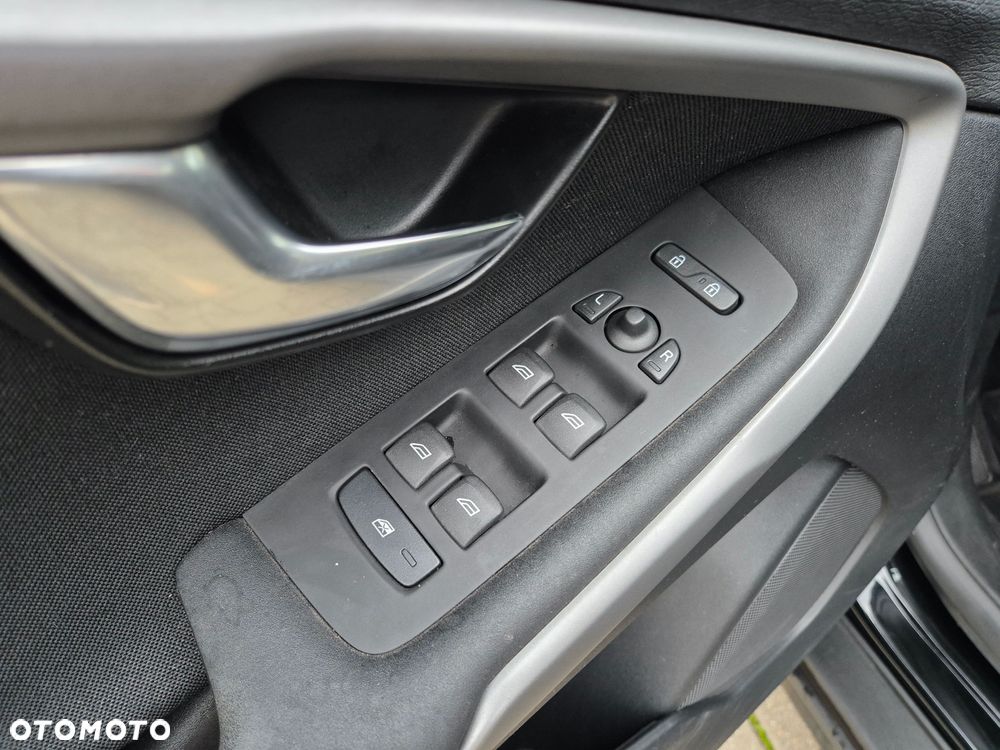 Volvo V40 Cross Country D2 Kinetic - 23