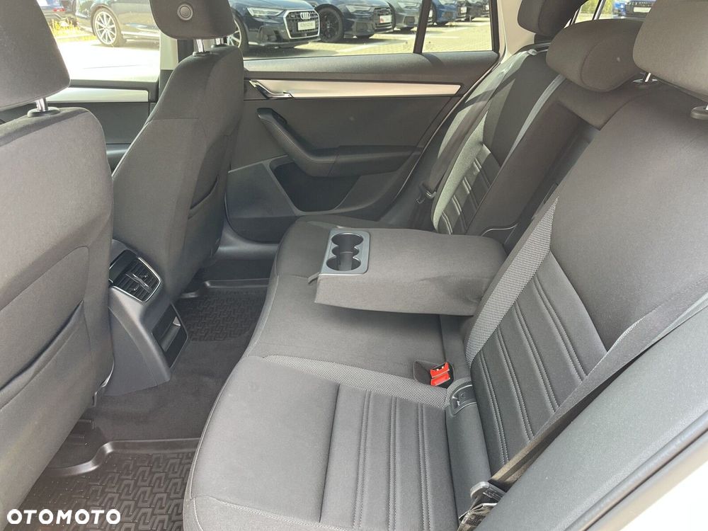 Skoda Octavia 1.6 TDI SCR Active - 17