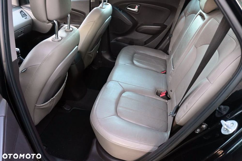 Hyundai ix35 blue 1.6 2WD Finale Gold - 26