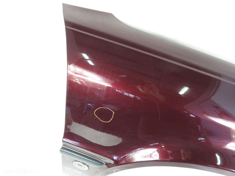 BŁOTNIK PRAWY PRZEDNI AUDI 80 B4  LZ3T - 10