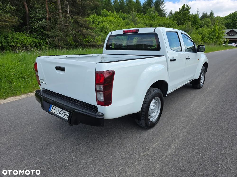 Isuzu D-Max 2.5 EC LS - 32