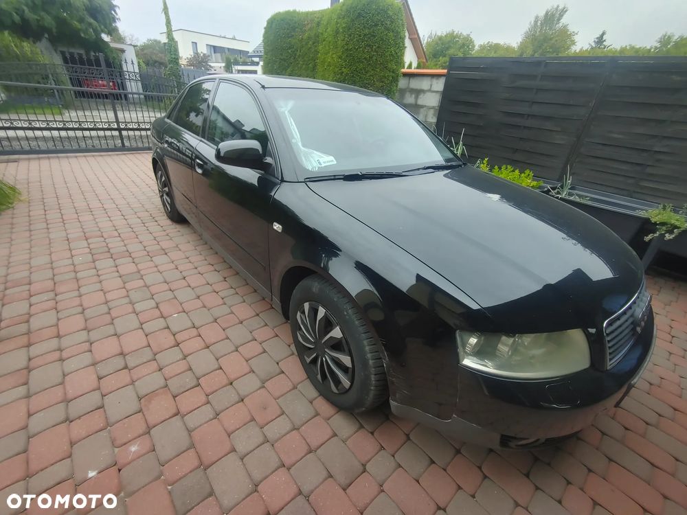 Audi A4 Avant - 4