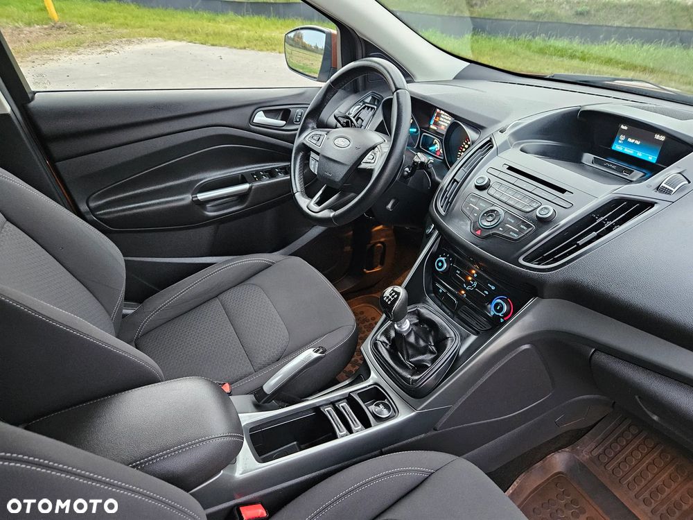 Ford Kuga - 9
