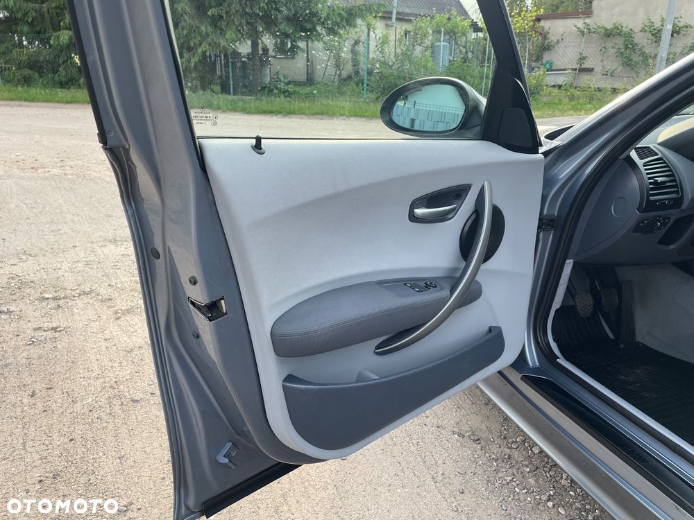BMW Seria 1 118d - 8