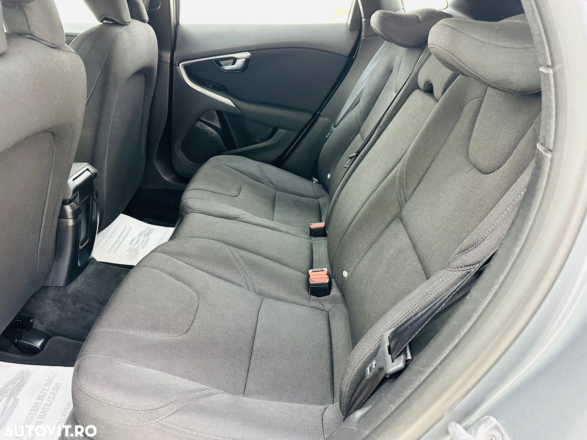 Volvo V40 - 8
