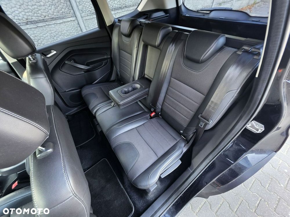 Ford Kuga - 29