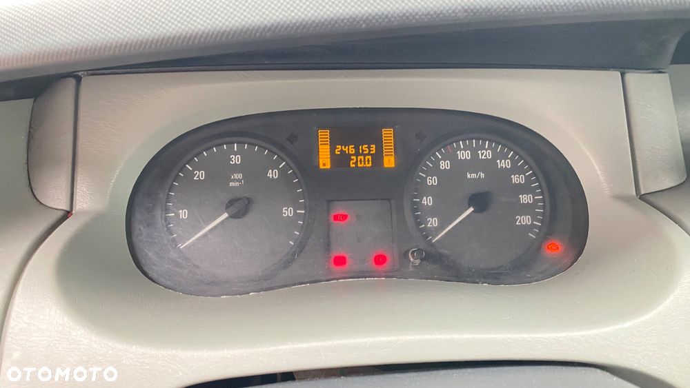 Opel Vivaro L2H1 2.9t - 8