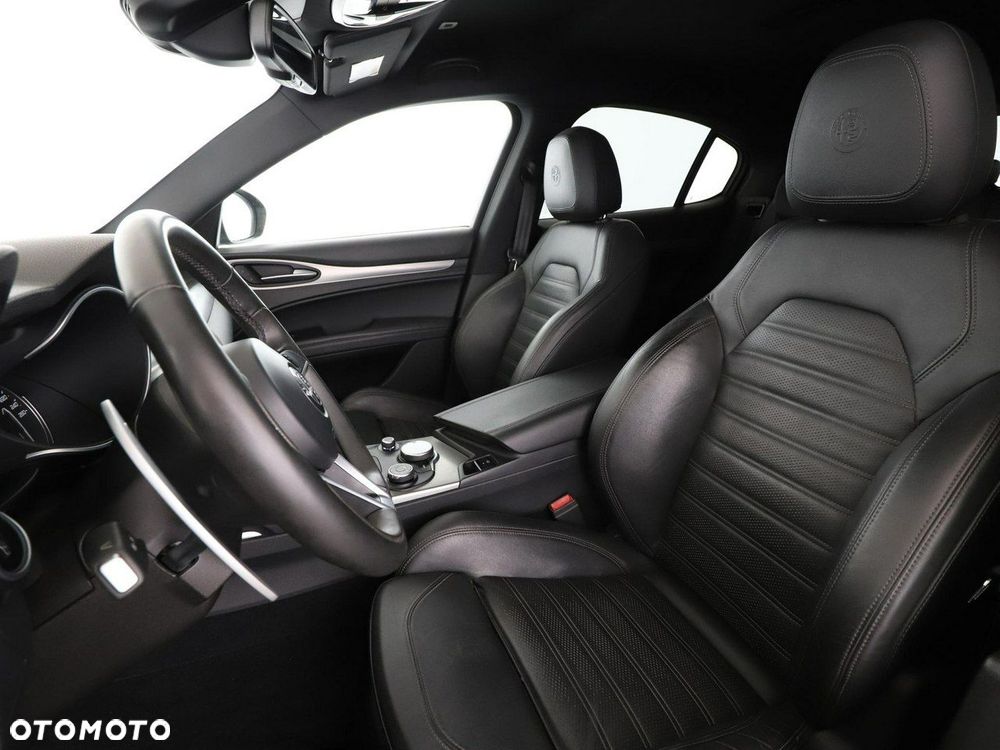 Alfa Romeo Stelvio 2.0 Turbo Super Q4 - 14