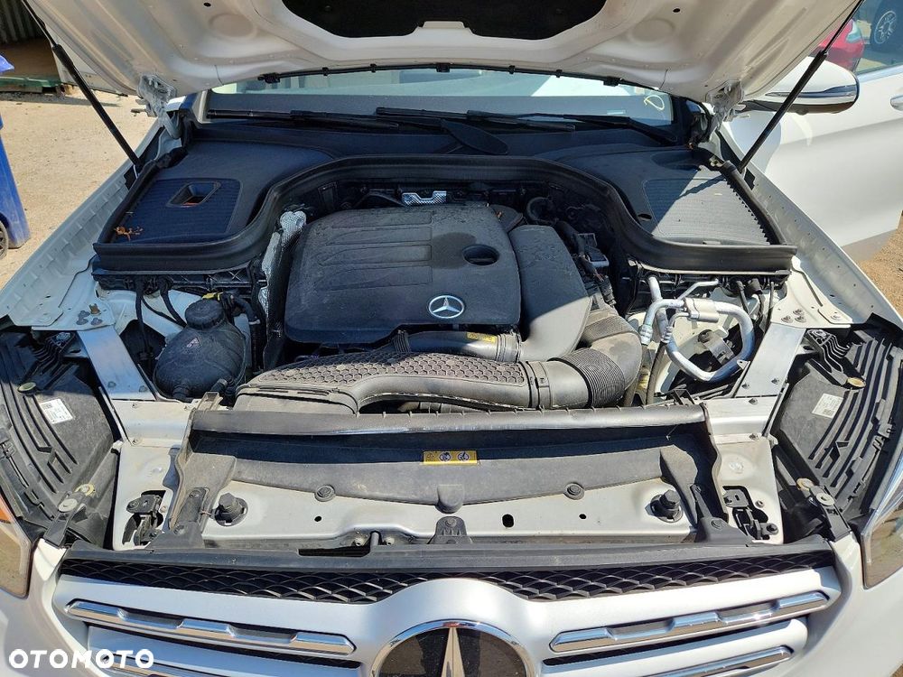 Mercedes-Benz GLC 300 4Matic 9G-TRONIC - 10
