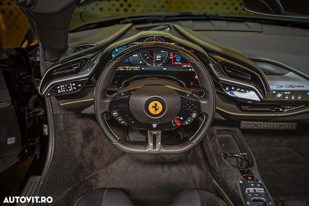 Ferrari SF90 Stradale - 16
