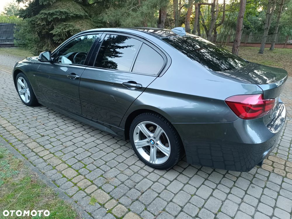 BMW Seria 3 318d xDrive M Sport - 3