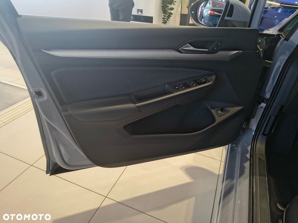 Volkswagen Golf Variant 1.5 eTSI mHEV Life Plus DSG - 15