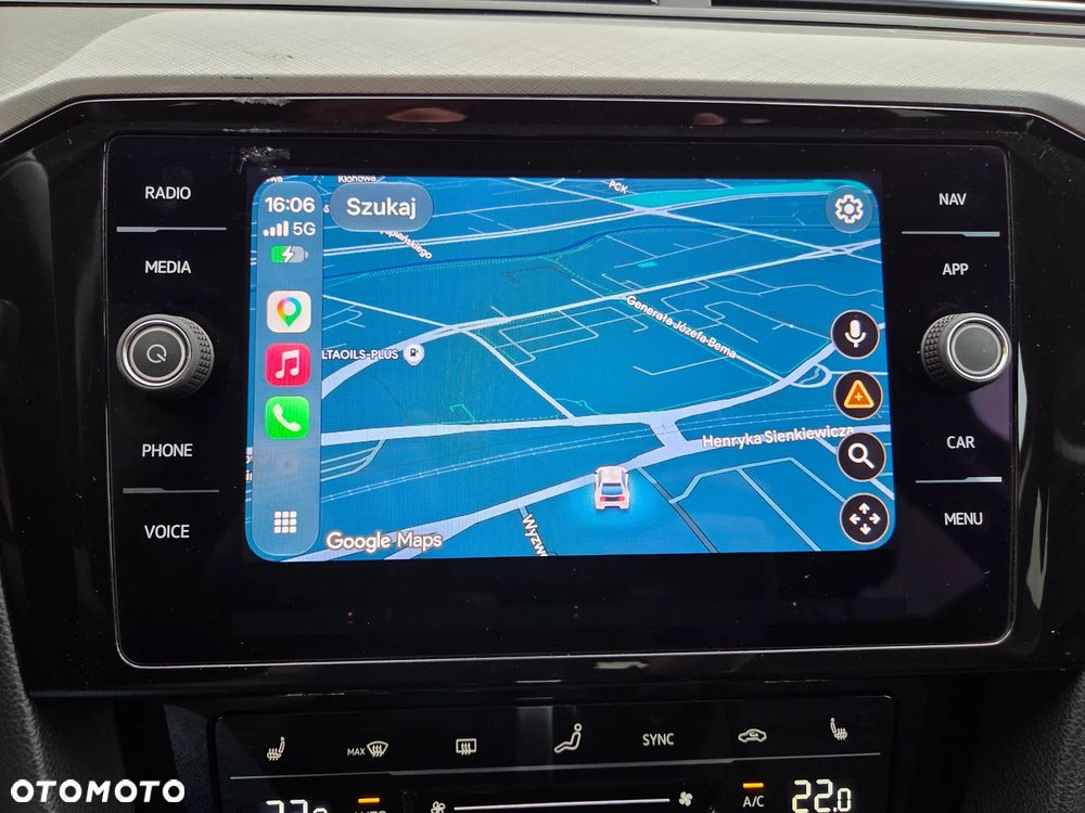 Volkswagen Passat - 22