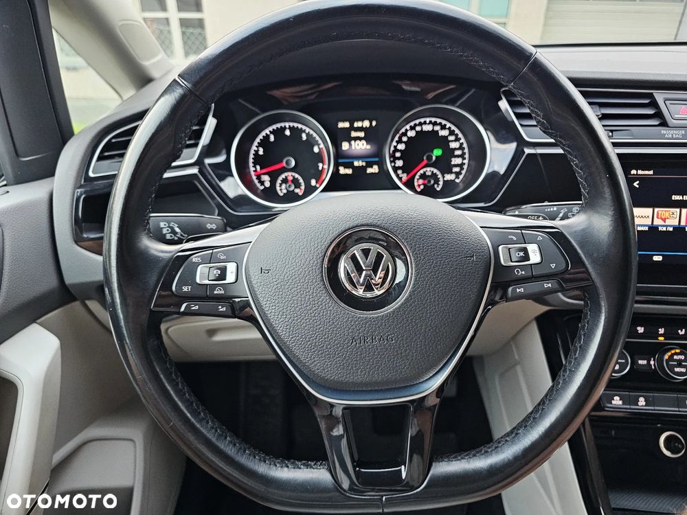 Volkswagen Touran 1.4 TSI BMT Comfortline DSG - 12