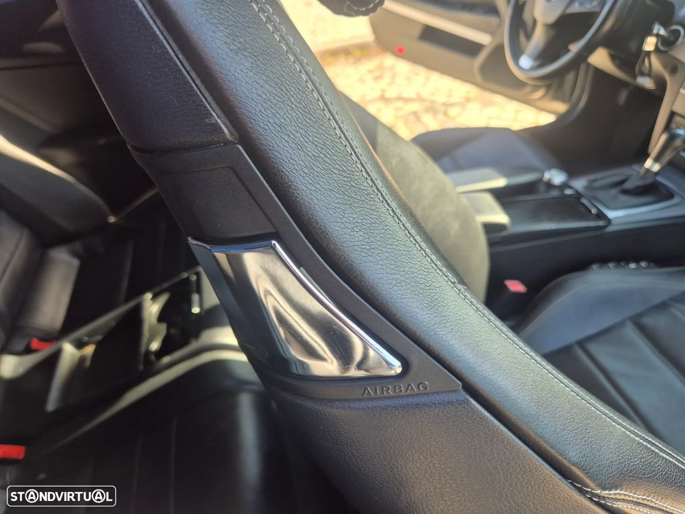 Mercedes-Benz E 250 CDI Elegance BlueEfficiency Auto. - 17