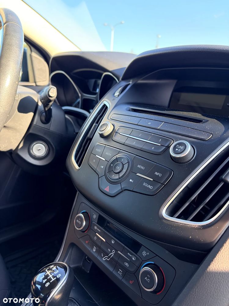 Ford Focus - 15