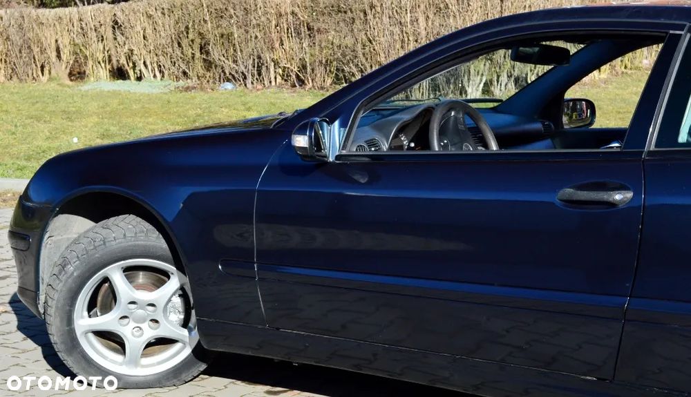 Mercedes-Benz Klasa C 180 - 17