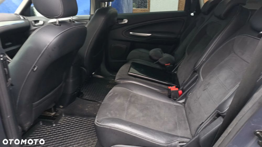 Ford S-Max 2.0 TDCi DPF Titanium - 13