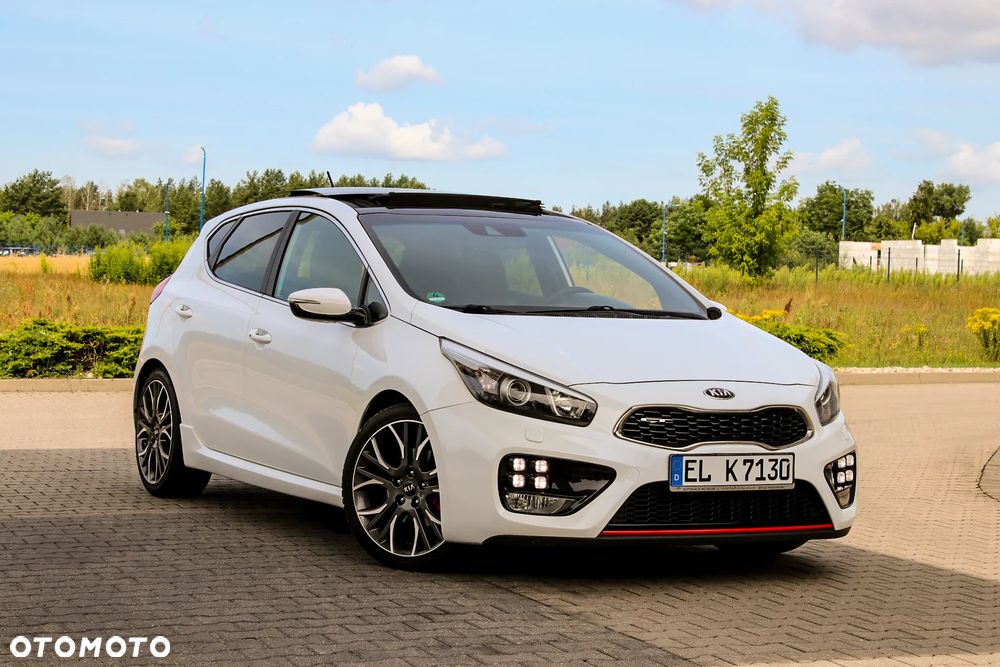 Kia Ceed 1.6 T-GDI GT-Track - 11