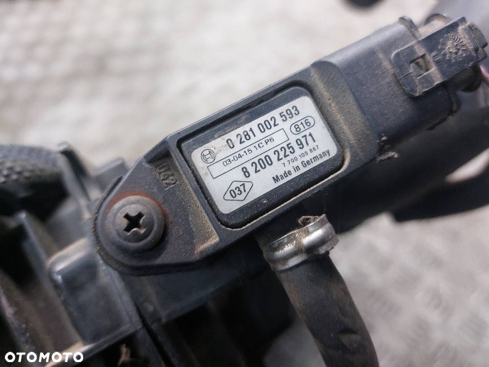 OBUDOWA FILTRA + PRZEPŁYWOMIERZ + RURA DOLOT RENAULT KANGOO I FL - 7