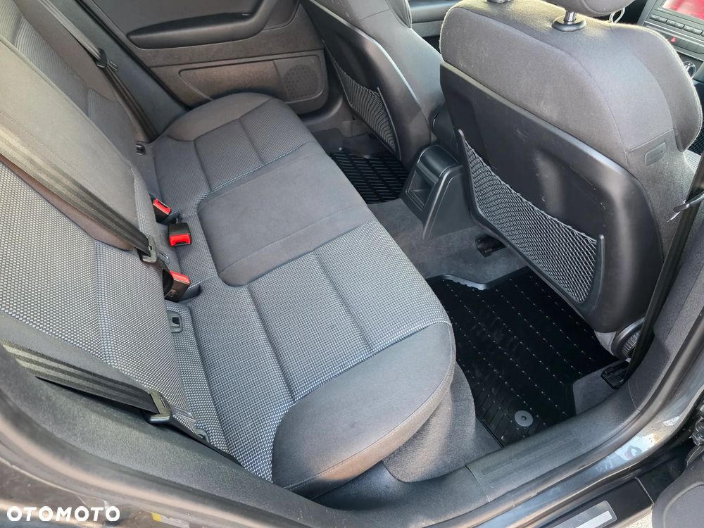 Audi A3 Sportback 2.0 TDI S line Sportpaket plus - 24