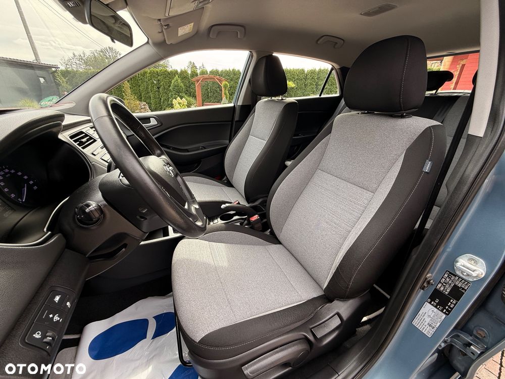 Hyundai i20 - 16