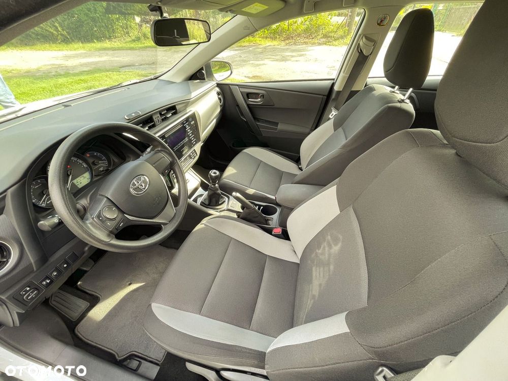 Toyota Auris 1.33 VVT-i Active - 9