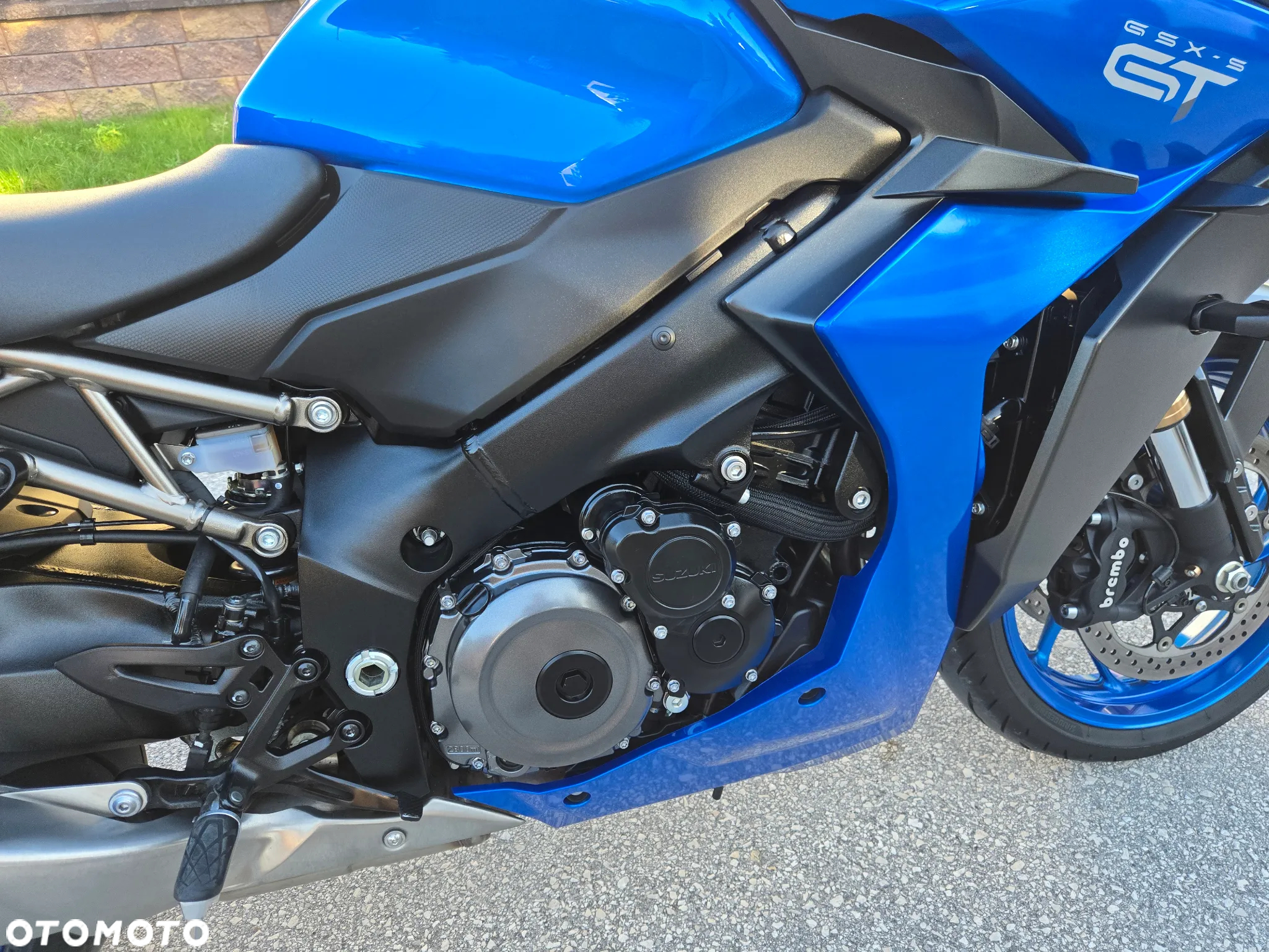 Suzuki GSX - 20