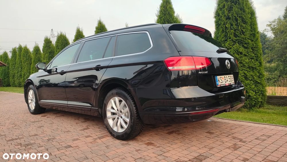 Volkswagen Passat 2.0 TDI SCR Elegance - 12