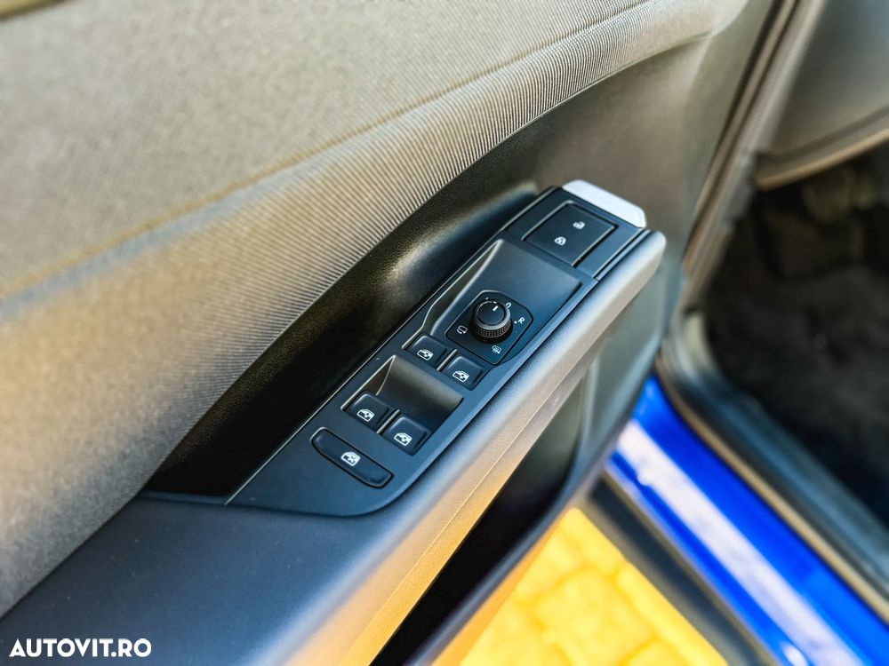 Volkswagen T-Roc 1.5 eTSI 115 CP DSG MHEV Life - 12