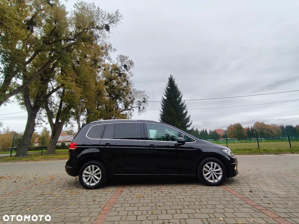 Volkswagen Touran - 5