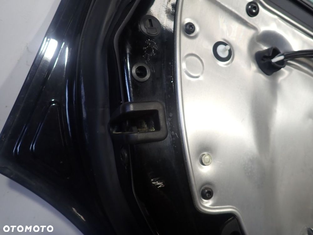 DRZWI LEWY TYŁ AUDI A2 1.4 - 8