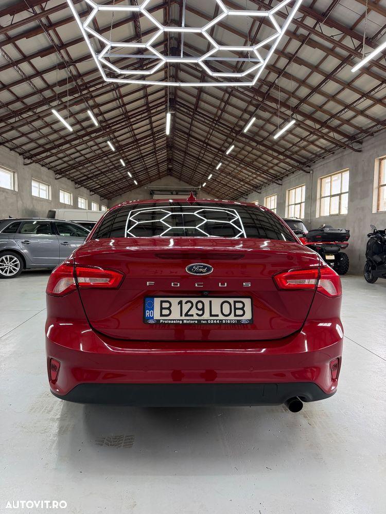 Ford Focus - 22