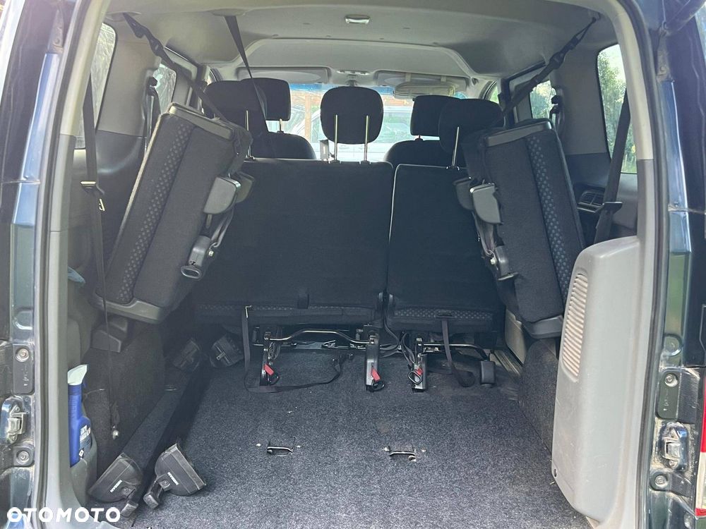 Nissan NV200 - 4